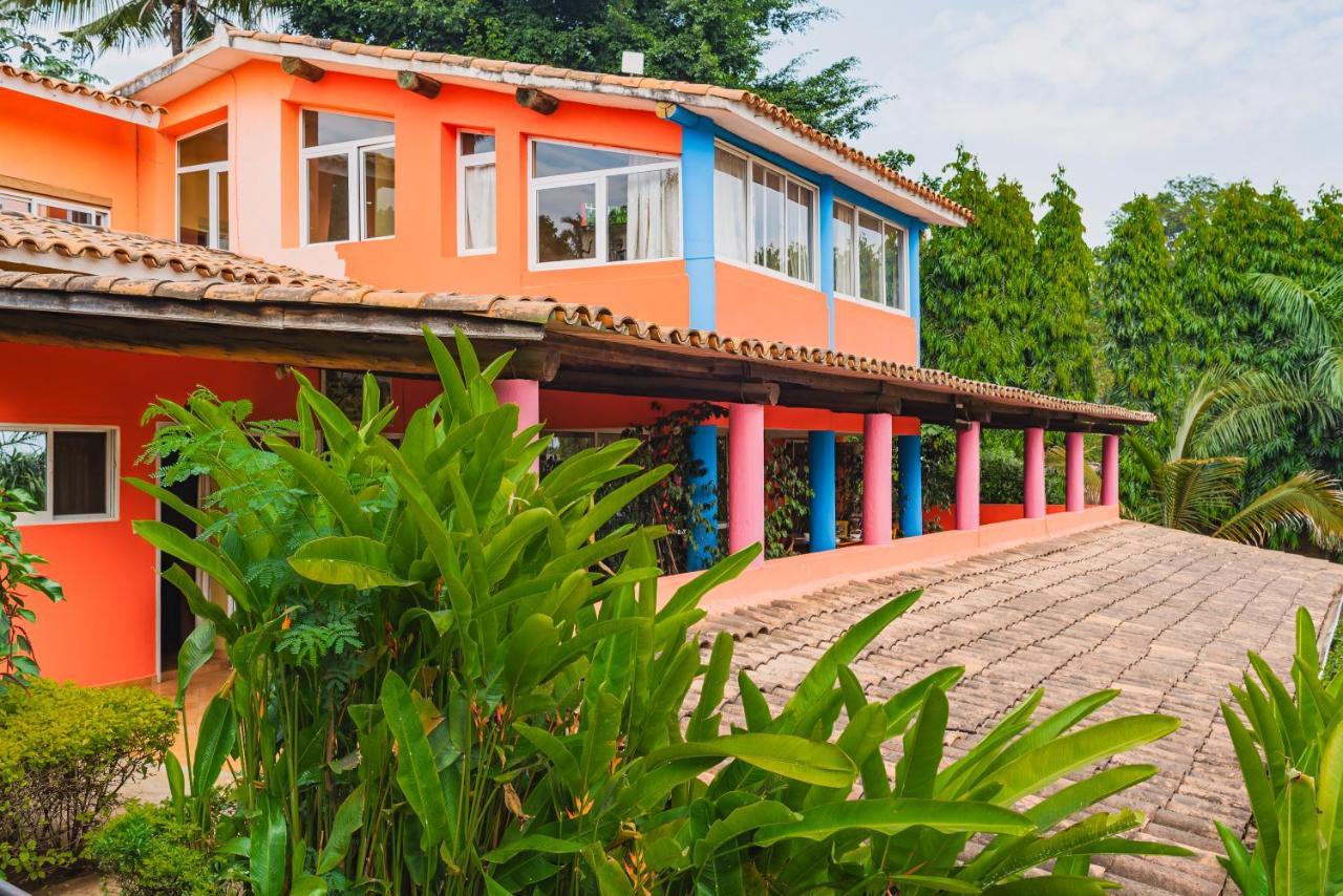 Aparthotel Jardin Tropical Бужумбура Экстерьер фото